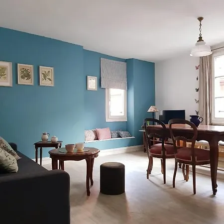 Le Papillon Apartment